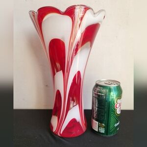 Murano type Glass Vase Red Swirl blown Vintage Flared Scallopped Top